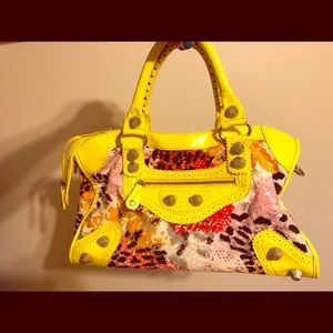 Buckle purse